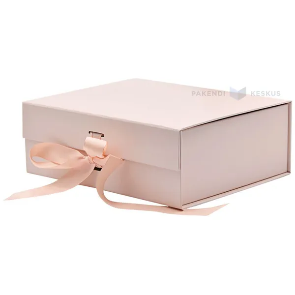 Pink gift box with ribbon 220x180x80mm
