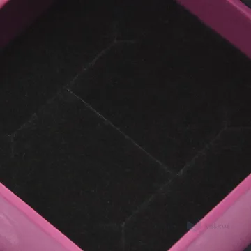Burgundy gift box with black lid with magnet 70x70x30mm with soft cushion